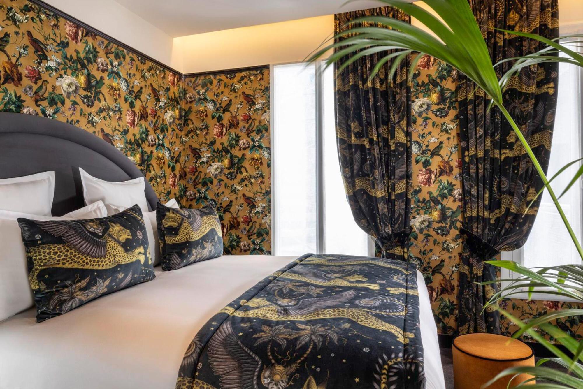 Hotel Ginette A La Folie & Spa Paris Exterior photo