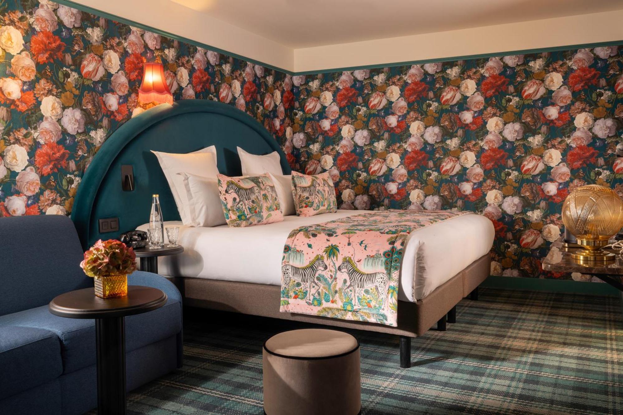 Hotel Ginette A La Folie & Spa Paris Exterior photo